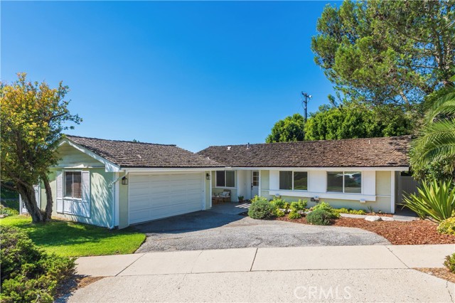 27945 Alvarez Drive photo 1
