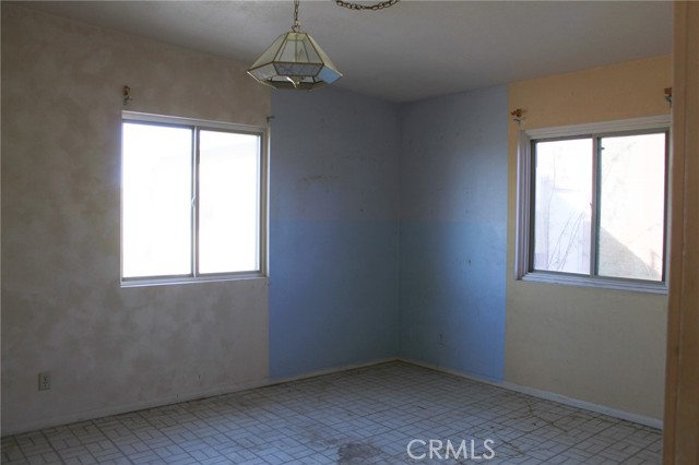 Detail Gallery Image 13 of 23 For 1471 Luna Mesa Rd, Yucca Valley,  CA 92284 - 5 Beds | 3 Baths