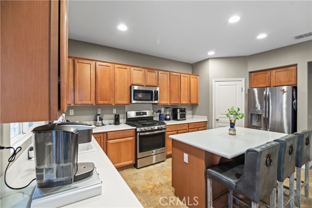 Detail Gallery Image 12 of 29 For 34274 Deergrass Way, Lake Elsinore,  CA 92532 - 3 Beds | 2/1 Baths