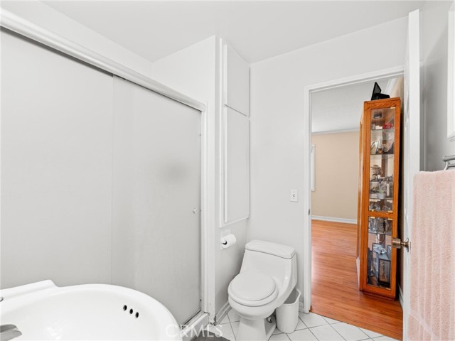 5011 W 133rd Street, Hawthorne CA: https://media.crmls.org/medias/b7e19f3b-5d8f-4b57-86a0-6be559db0dcf.jpg
