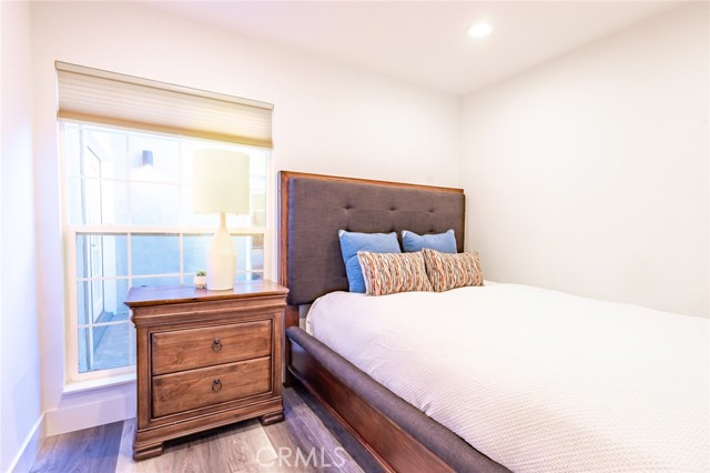 25065 Sunset W Place, Laguna Hills CA: https://media.crmls.org/medias/b7e1a8d8-e783-4fa6-b8b8-14fcc133844f.jpg