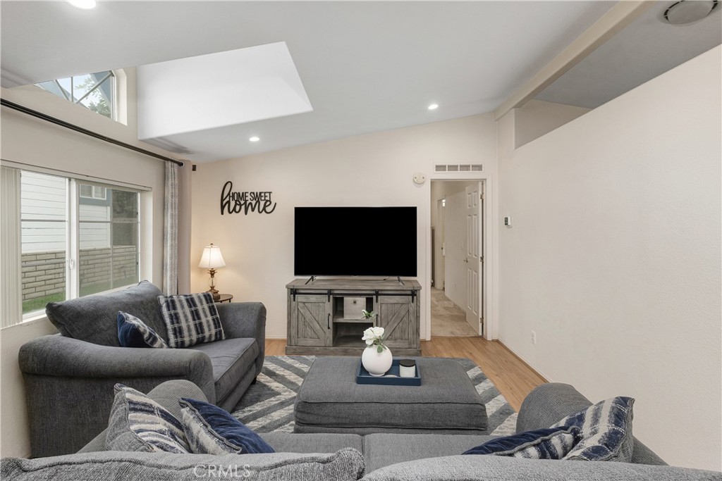 MLS #SW25225671 image #5