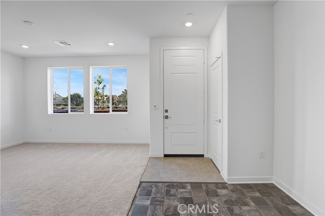 Detail Gallery Image 10 of 32 For 2571 Cloudview Privado, Ontario,  CA 91761 - 3 Beds | 2/1 Baths