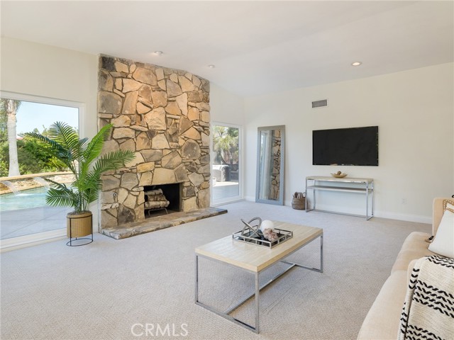 Detail Gallery Image 7 of 44 For 27989 Beechgate Dr, Rancho Palos Verdes,  CA 90275 - 4 Beds | 3 Baths