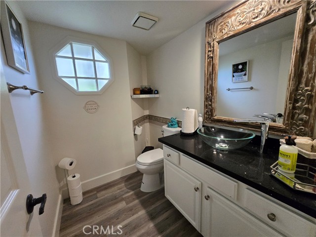 5 Carriage Hill Lane, Laguna Hills CA: https://media.crmls.org/medias/b7e3653e-76f4-45f5-a851-ed4ab2716743.jpg