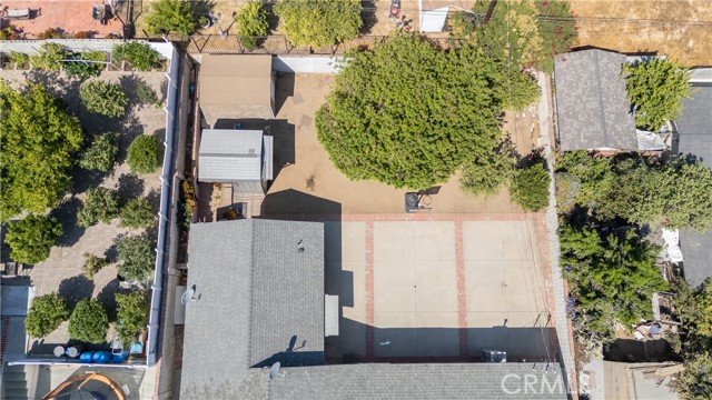 11044 Borden Avenue, Pacoima CA: https://media.crmls.org/medias/b7e38bf3-1f1a-4900-ac8d-21d5e58f9294.jpg