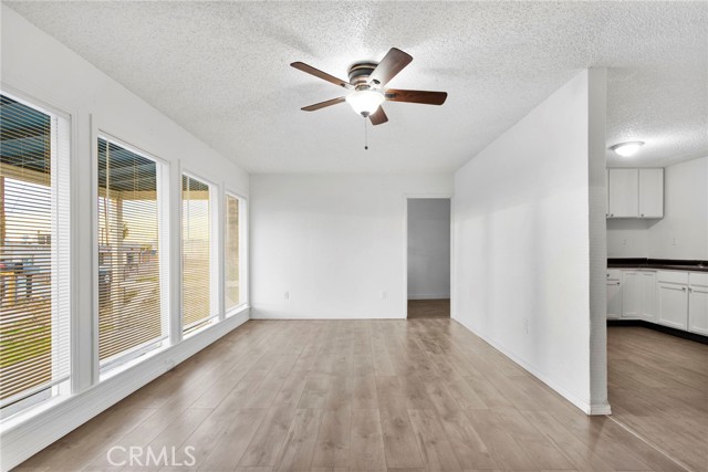 Detail Gallery Image 5 of 30 For 127 May Ave, Barstow,  CA 92311 - 3 Beds | 1 Baths