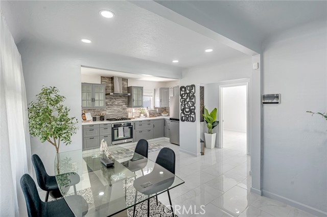 Detail Gallery Image 18 of 51 For 1381 W Summerland, San Pedro,  CA 90732 - 4 Beds | 3 Baths