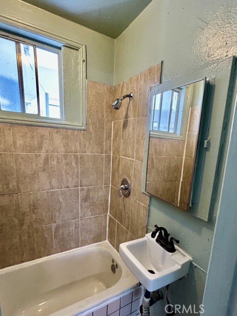 Detail Gallery Image 13 of 13 For 7700 Mckinley, Los Angeles,  CA 90001 - – Beds | – Baths