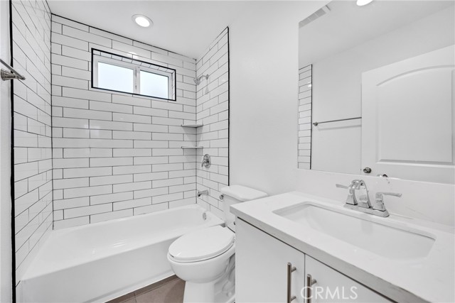 Image 13 of 62 For 3549 4th Street