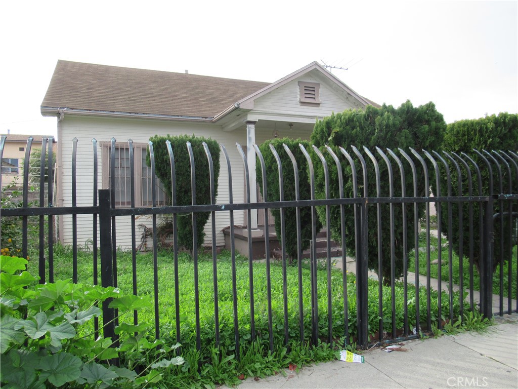 1862 W 25th Street, Los Angeles, CA 90018