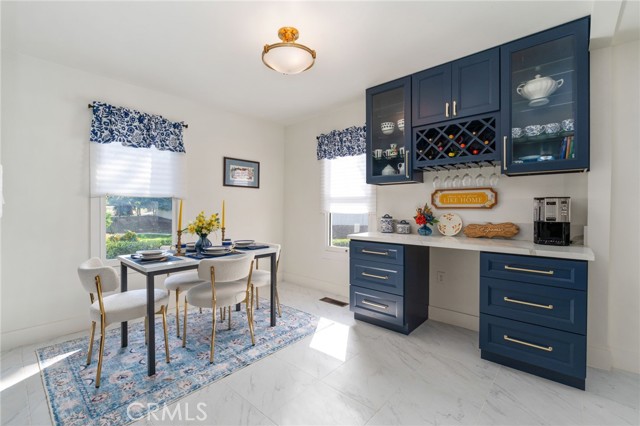 Detail Gallery Image 12 of 75 For 24 W Hilton Ave, Redlands,  CA 92373 - 5 Beds | 4 Baths