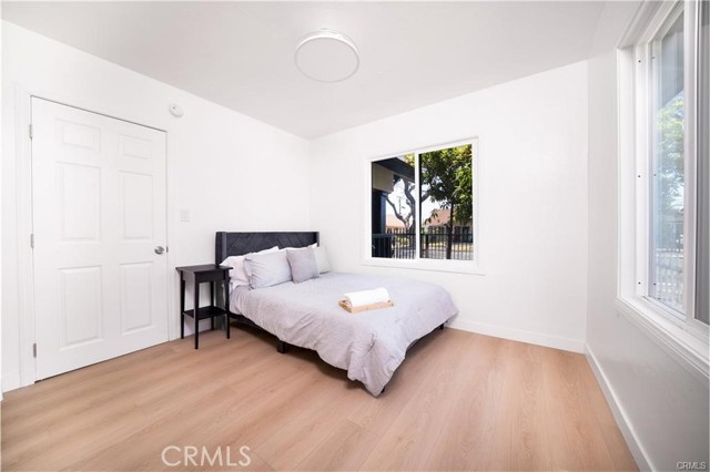 Detail Gallery Image 10 of 11 For 1009 W Myrtle, Santa Ana,  CA 92703 - 2 Beds | 1 Baths