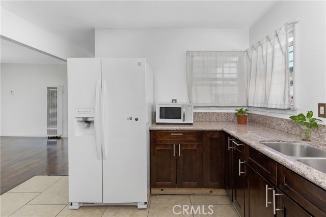 Detail Gallery Image 16 of 22 For 1632 N Lugo Ave, San Bernardino,  CA 92404 - 3 Beds | 1 Baths