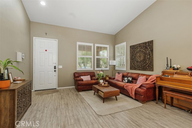23591 Madison Avenue, Murrieta CA: https://media.crmls.org/medias/b7e6c479-671f-4901-a1a3-e5a519c06579.jpg