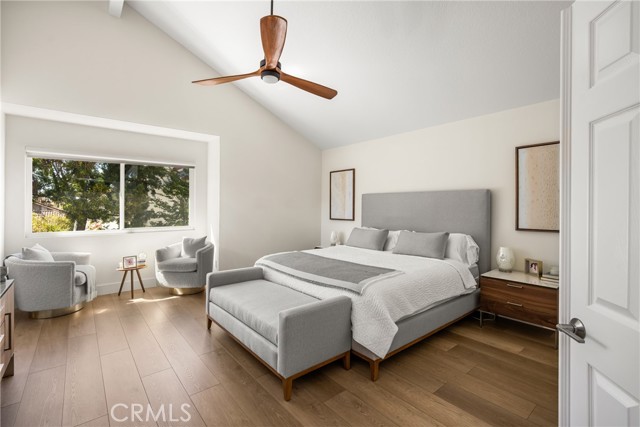 5 Bergamo, Irvine CA: https://media.crmls.org/medias/b7e70ce0-e484-404a-a75e-b440007190cb.jpg