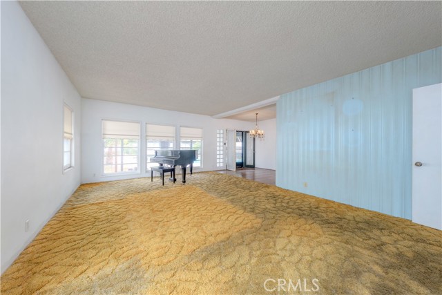 Detail Gallery Image 15 of 47 For 2219 N Flower St, Santa Ana,  CA 92706 - 3 Beds | 1/1 Baths
