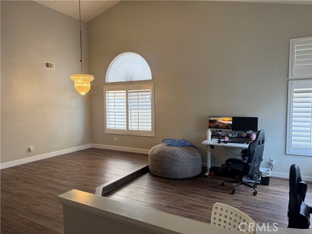2670 Presidio Circle, Corona CA: https://media.crmls.org/medias/b7e74119-41b1-488f-b82b-a2a827b92bb4.jpg