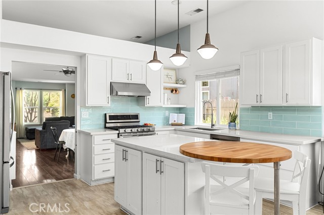 Detail Gallery Image 3 of 49 For 171 Remington Dr, Chico,  CA 95928 - 3 Beds | 2 Baths