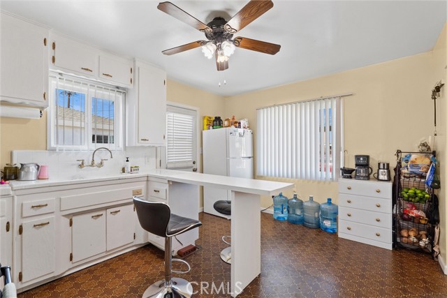 Detail Gallery Image 4 of 14 For 12824 Orr & Day Road, Norwalk,  CA 90650 - 2 Beds | 1 Baths