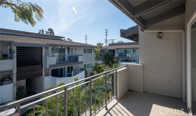1745 Maple Avenue, Torrance CA: https://media.crmls.org/medias/b7eb4098-3938-471c-8d93-c82c3b43d10a.jpg