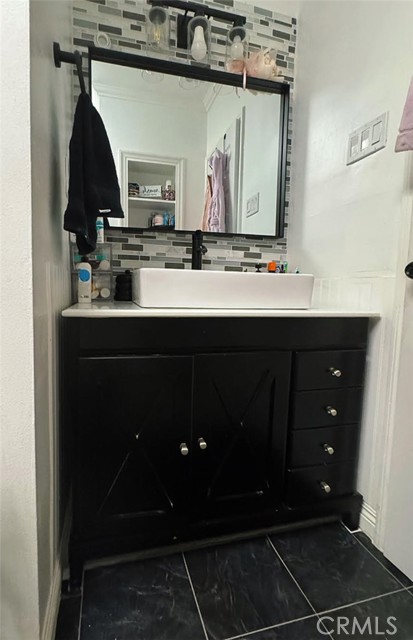 Detail Gallery Image 6 of 25 For 2748 N D St, San Bernardino,  CA 92405 - 2 Beds | 1 Baths