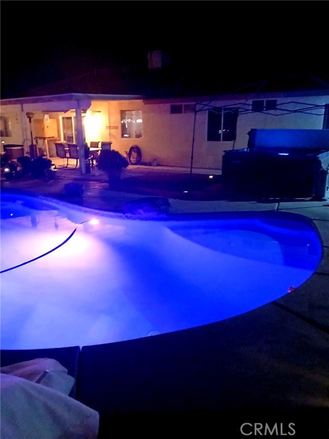 21961 Thunderbird, Apple Valley CA: https://media.crmls.org/medias/b7ec761f-d57c-441f-a4da-f7d99010323c.jpg