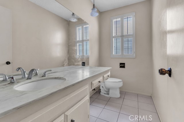Detail Gallery Image 14 of 28 For 5348 Fairview Bld #3,  Ladera Heights,  CA 90056 - 2 Beds | 2/1 Baths