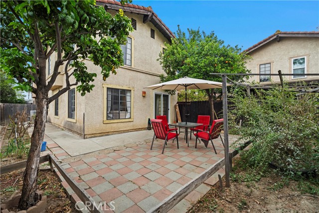 Detail Gallery Image 13 of 13 For 1029 S Reservoir St, Pomona,  CA 91766 - 3 Beds | 3 Baths