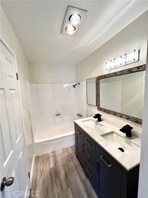 Detail Gallery Image 20 of 39 For 8607 Burnet Ave #H,  North Hills,  CA 91343 - 2 Beds | 1/1 Baths