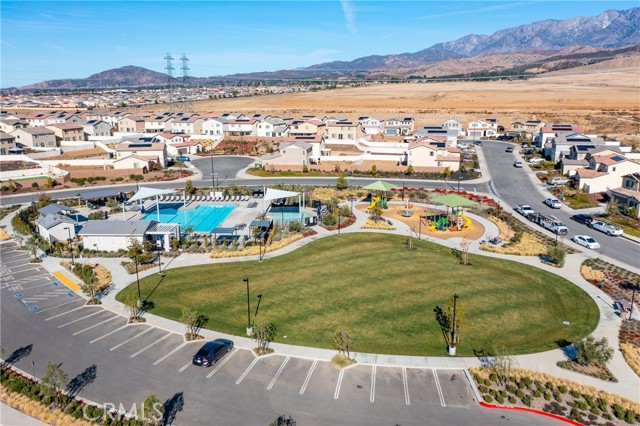 1689 Redbud Avenue, Banning CA: https://media.crmls.org/medias/b7ed0ad4-8bd8-4f79-8561-4d176c9cddab.jpg
