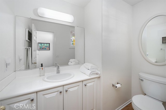 Detail Gallery Image 17 of 28 For 27162 Westview, Valencia,  CA 91354 - 3 Beds | 3 Baths