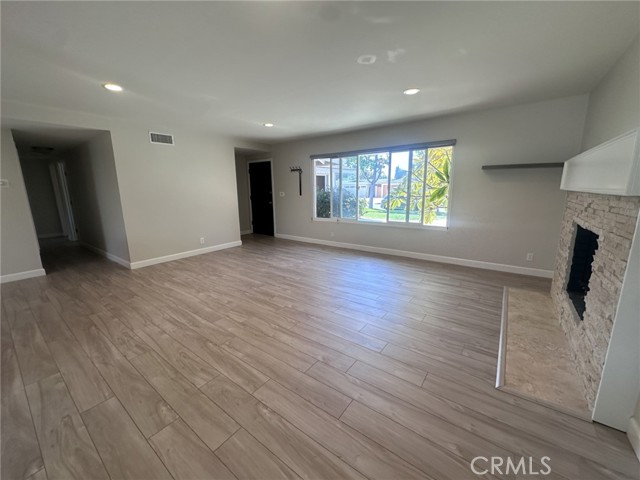 Detail Gallery Image 3 of 15 For 145 E Hoover Ave, Orange,  CA 92867 - 3 Beds | 2 Baths