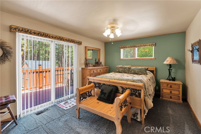 Detail Gallery Image 19 of 31 For 128 Crater Lake Rd, Big Bear Lake,  CA 92315 - 3 Beds | 2 Baths