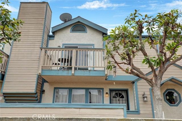 533 Walnut Avenue, Long Beach CA: https://media.crmls.org/medias/b7eda51c-09ab-4ea7-99dd-ec91c6b2b51b.jpg
