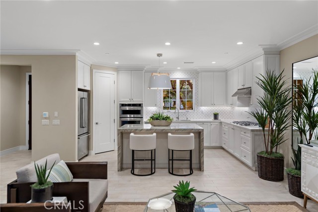 166 Villa Rdg, Irvine CA: https://media.crmls.org/medias/b7edab84-9ca2-49d2-a938-b09dd4a46d90.jpg