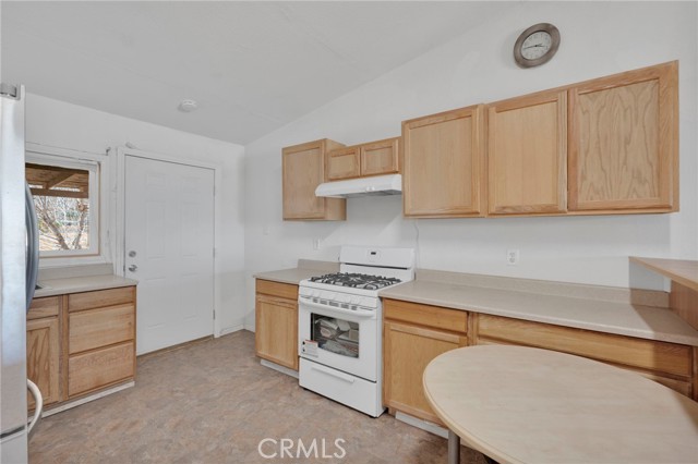 Detail Gallery Image 48 of 75 For 12660 Ivanhoe Rd, Lucerne Valley,  CA 92356 - 12 Beds | 12 Baths