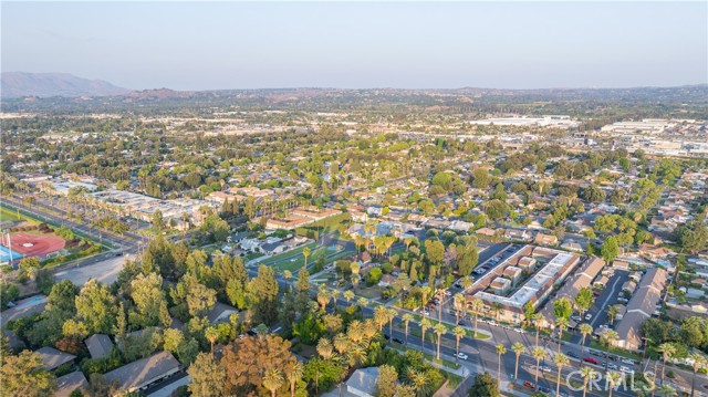 7914 Magnolia Avenue, Riverside CA: https://media.crmls.org/medias/b7ee1d0a-413f-4c4a-830c-e66523866bc0.jpg