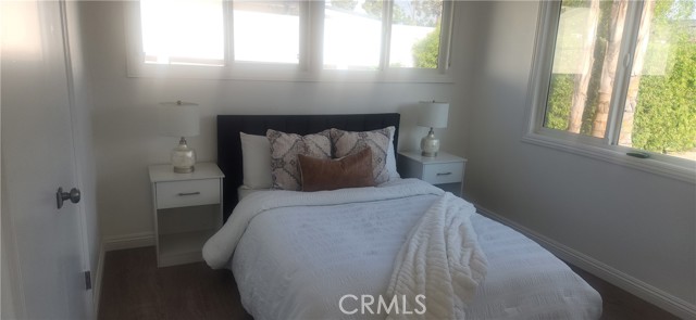 Detail Gallery Image 2 of 13 For 15809 Kingsbury St, Granada Hills,  CA 91344 - 3 Beds | 2 Baths