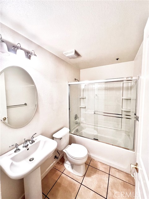 Detail Gallery Image 11 of 21 For 1360 Shady Ln #925,  Turlock,  CA 95382 - 2 Beds | 2 Baths