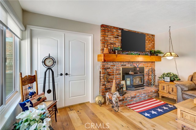433 Fairway Drive, Palmdale CA: https://media.crmls.org/medias/b7f04c82-e599-4a4e-92ff-539e8e2cd9b8.jpg