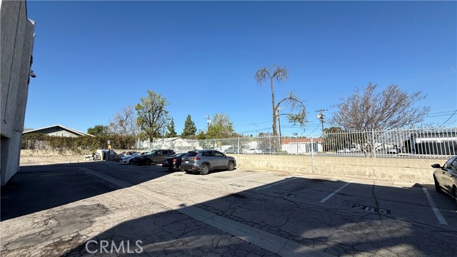 Detail Gallery Image 7 of 8 For 8601 International Ave, Canoga Park,  CA 91304 - – Beds | – Baths