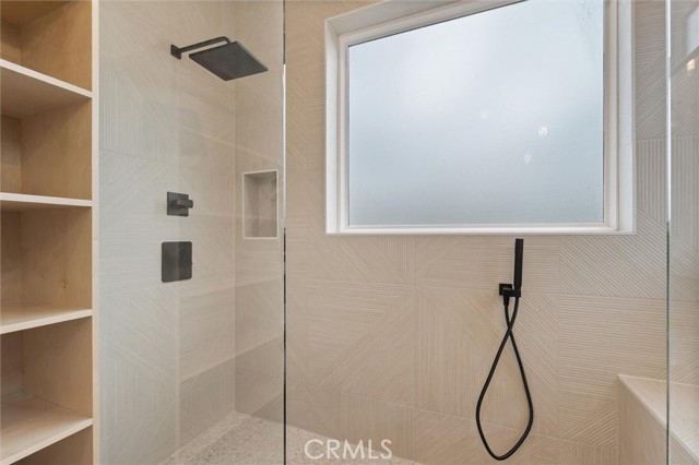 Detail Gallery Image 28 of 33 For 11410 W Calvert St, North Hollywood,  CA 91606 - 3 Beds | 3/1 Baths