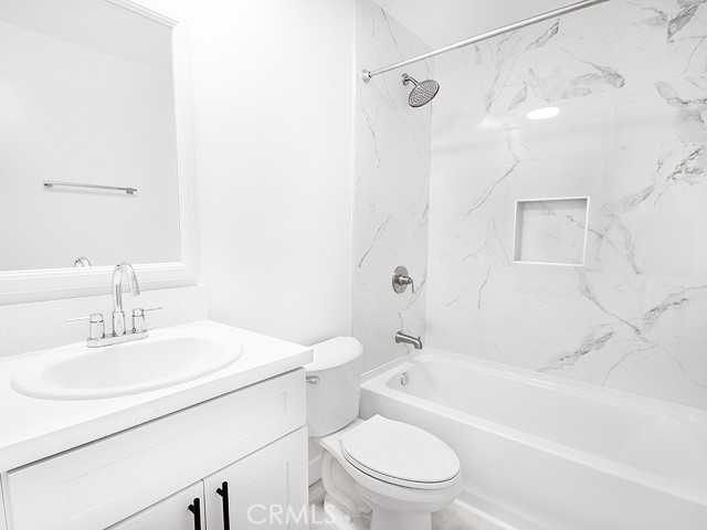 831 Glendale Boulevard, Los Angeles CA: https://media.crmls.org/medias/b7f1aa4b-a085-482d-9ff6-9ff6931e32a4.jpg