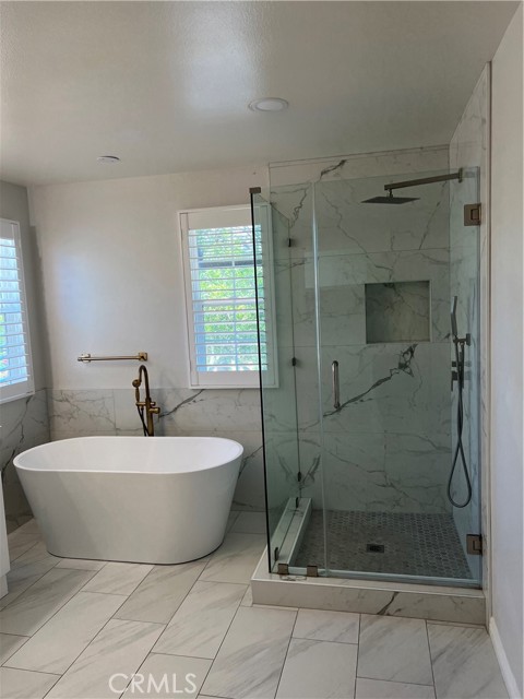 12 Del Mar, Irvine CA: https://media.crmls.org/medias/b7f24d45-6a2a-4c6d-ba20-9b69a6527ab6.jpg