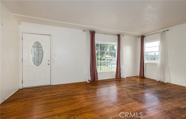10609 Mountain View Avenue, Redlands CA: https://media.crmls.org/medias/b7f2e174-ea75-484e-a73e-9da5b4f94ec6.jpg