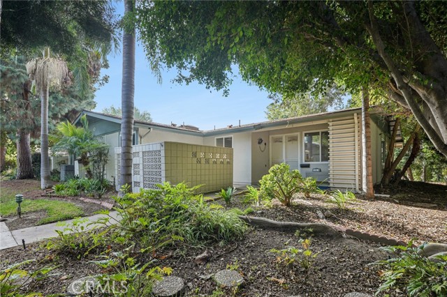 Front Image Thumbnail for CROC25277137