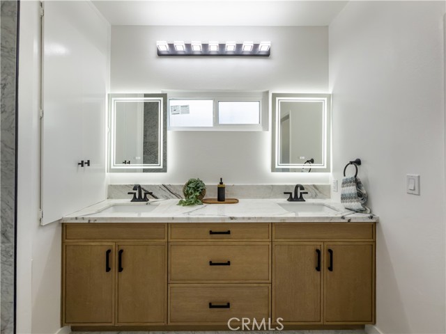 Detail Gallery Image 51 of 64 For 1944 Glendon #209,  Los Angeles,  CA 90025 - 2 Beds | 2/1 Baths