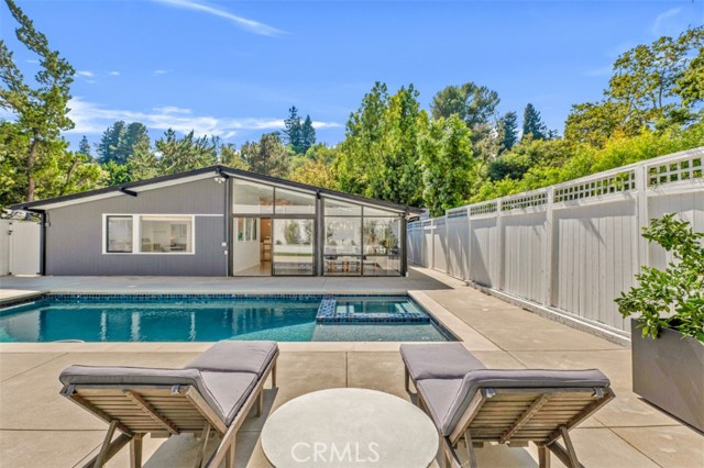 2712 N Beverly Glen Boulevard, Los Angeles CA: https://media.crmls.org/medias/b7f42c0c-a133-44d8-bf47-a72c5087a200.jpg