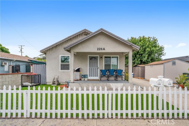 226 W Maitland Street, Ontario CA: https://media.crmls.org/medias/b7f4914e-4d82-49ec-be67-1e56569092f6.jpg